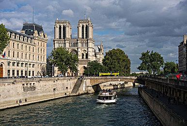 《沙丘：觉醒》并非强制参与PVP 将开发更多PVE内容